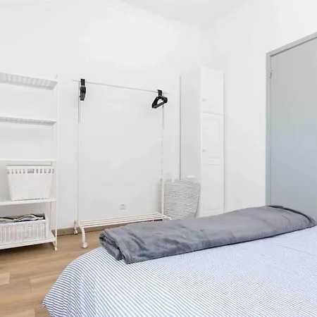 Old Town Upstairs Apartment, Shared Terrace