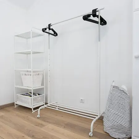 Apartament Old Town Upstairs Apartment, Shared Terrace *